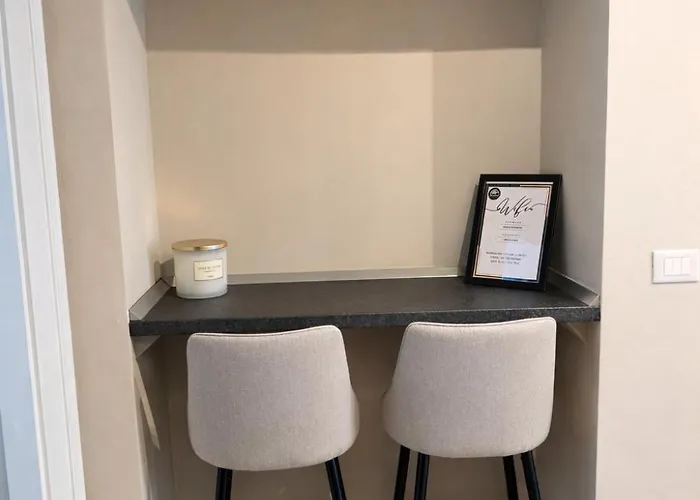 Landlord - Private Balcony