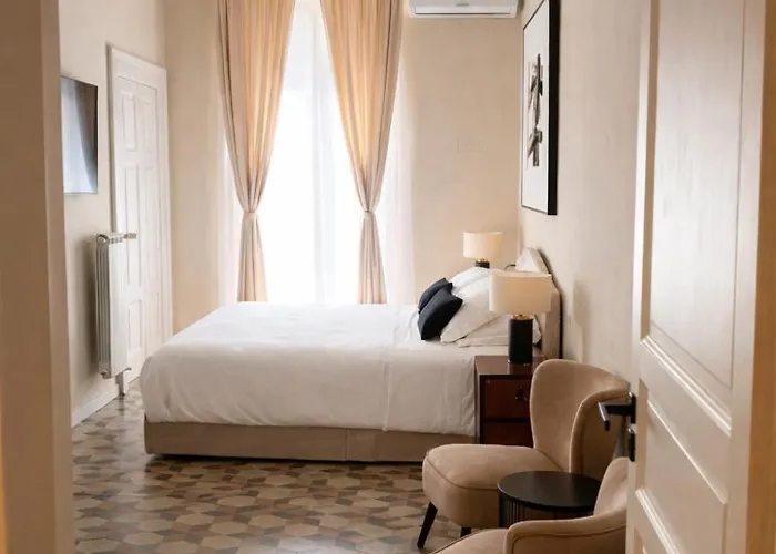 Landlord - Private Balcony * Bari